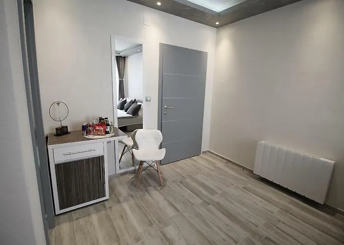 Sette Stanze פורץ